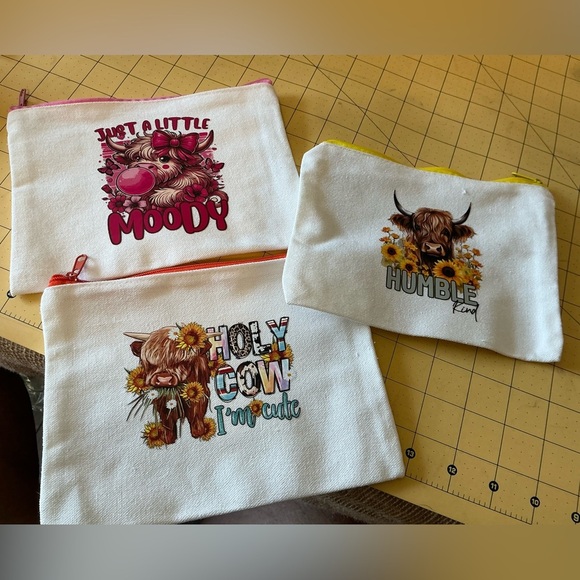 Handcrafted Lot of three bags with fresh pressed transfers! - Picture 1 of 4